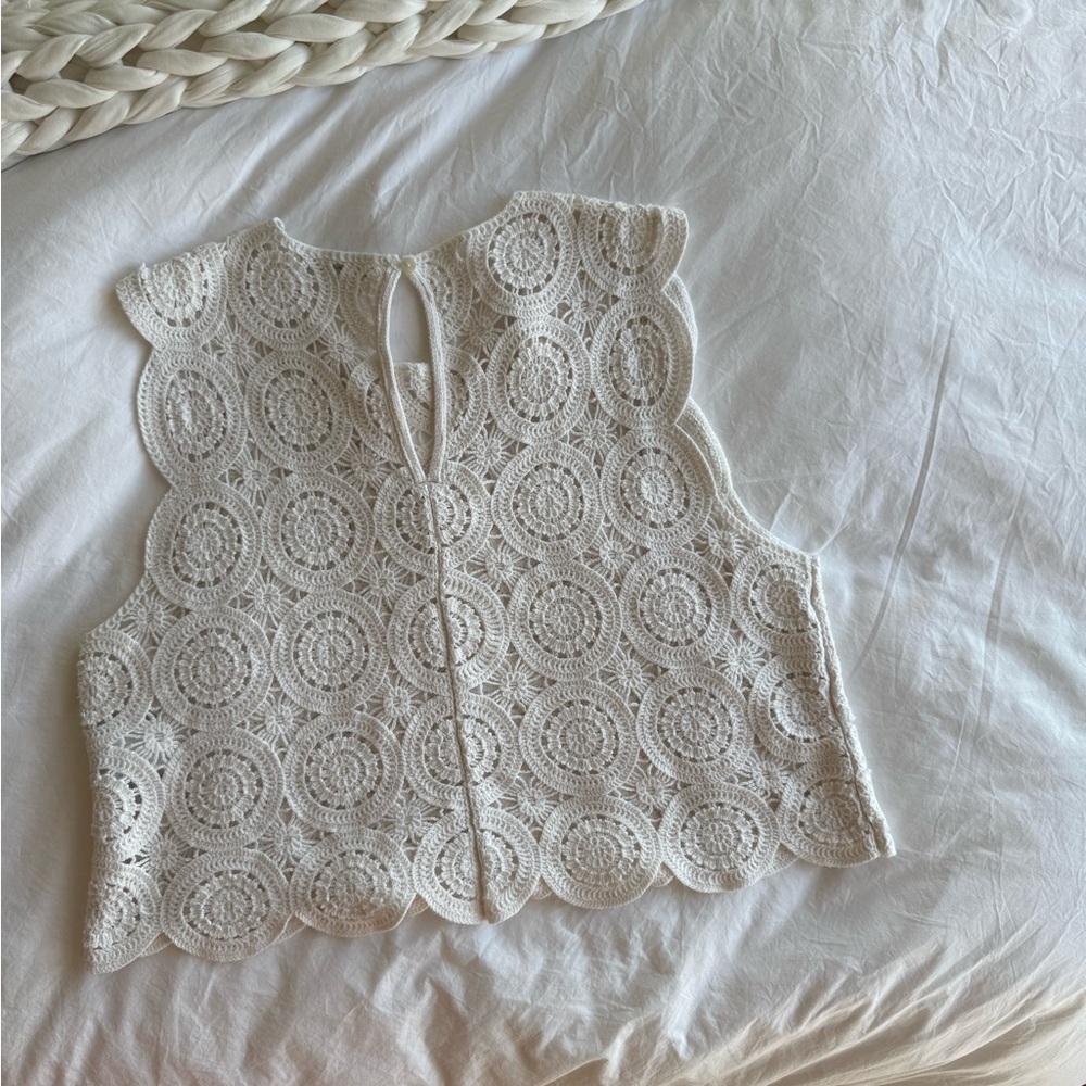 White Crochet Lace Sleeveless Top